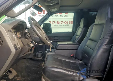 2009 Ford F450 Super Duty из США, поврежденный, VIN 1FTXW43RX9EA37992